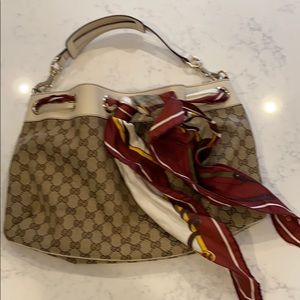 Authentic Gucci position scarf tote